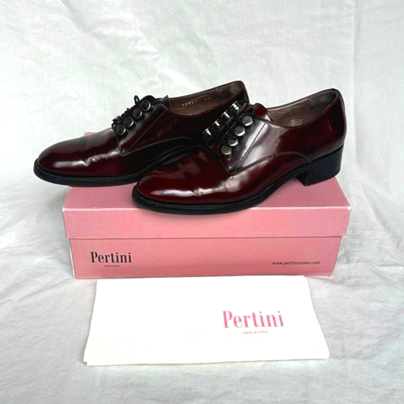 Leather Lace-ups - Picture 1 of 7